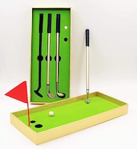 Picture of Mini Golf Club Ball Pen In Gold Colour Box