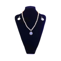 Picture of Love Pearl Seashell Pendant Pearl Necklace and Earring Set 