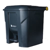 Picture of Oasis Garden Trash Bin with Foot Pedal, 30L