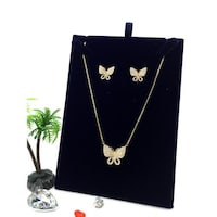 Picture of Sally Zirconia Butterfly Shaped Wreath Design Necklace Set, Gold
