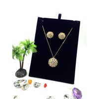 Picture of Sally Zirconia Dandelion Shaped Design Necklace Set